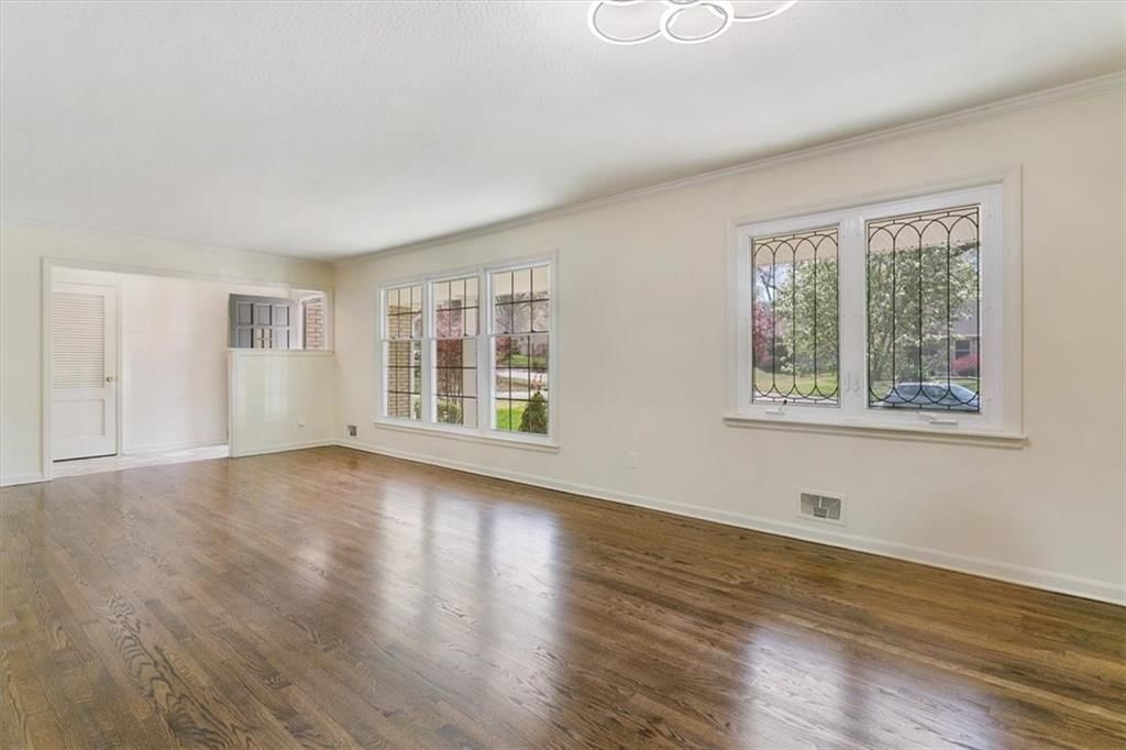 6423 Sterling Avenue — photo 6