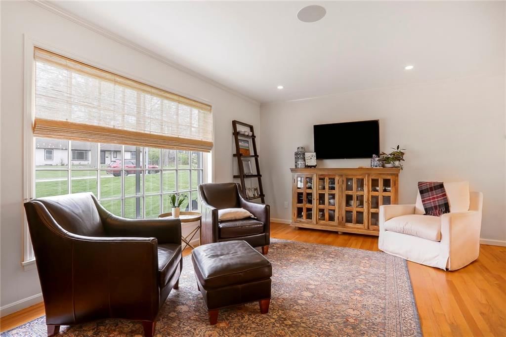 8416 Cambridge Street — photo 3