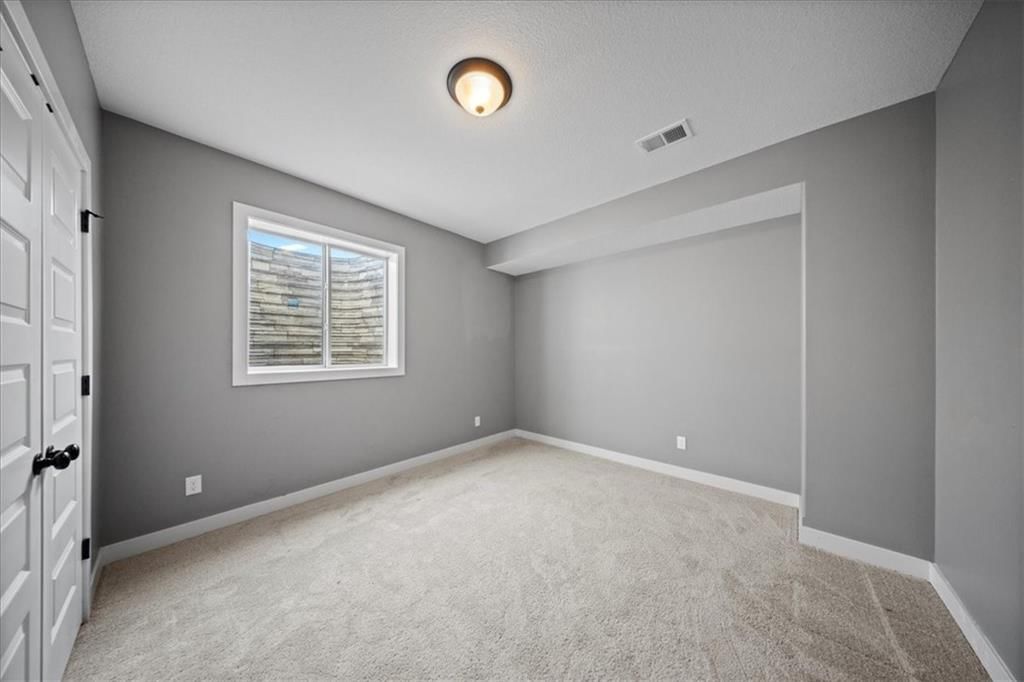 2360 Douglas Street — photo 70