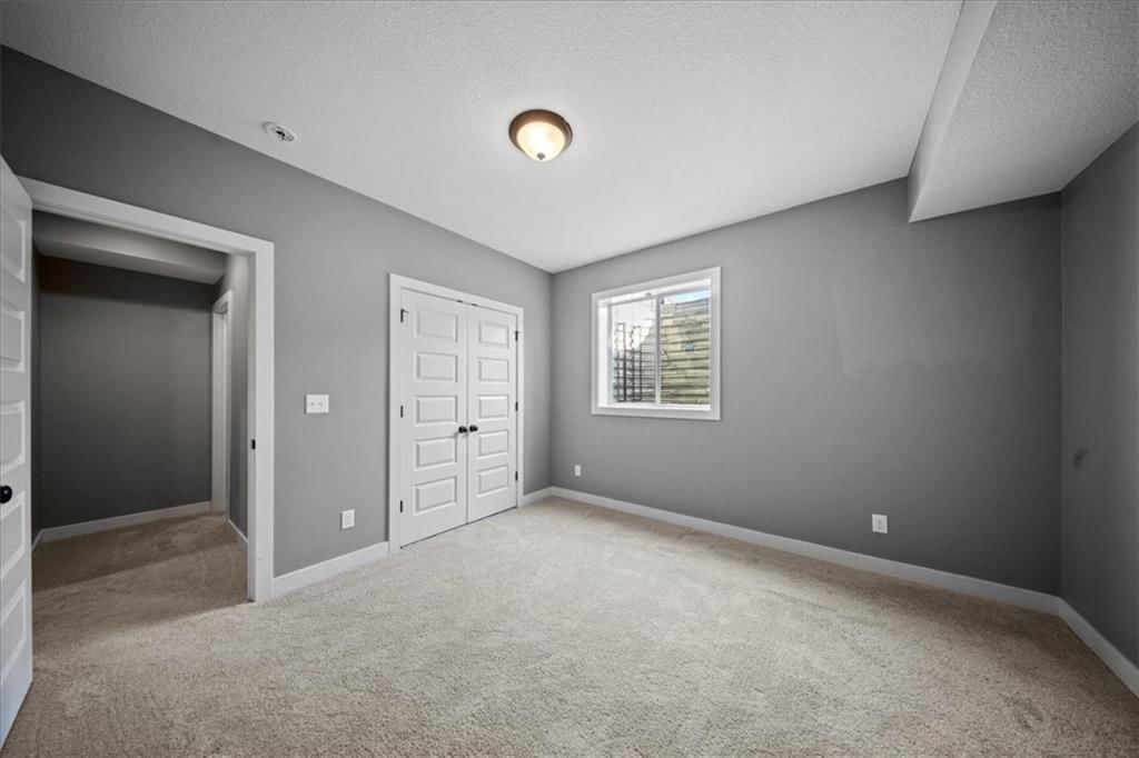 2360 Douglas Street — photo 72