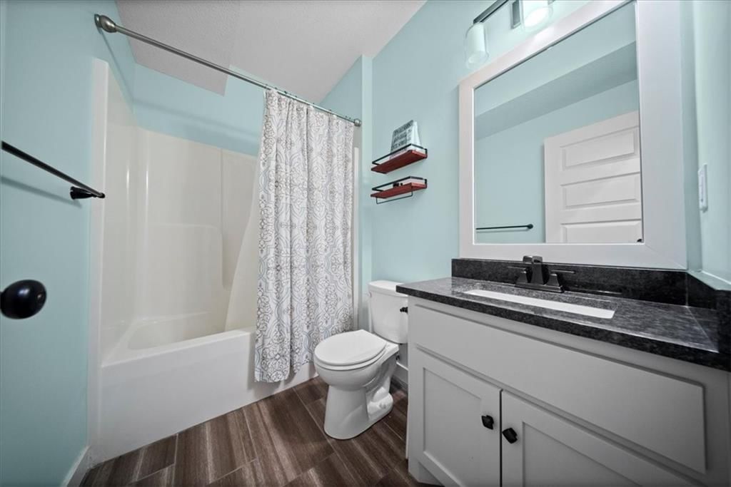 2360 Douglas Street — photo 73