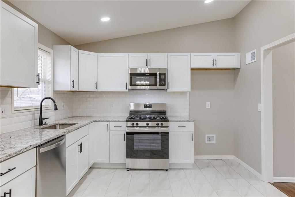 411 Ranchero Plaza — photo 10
