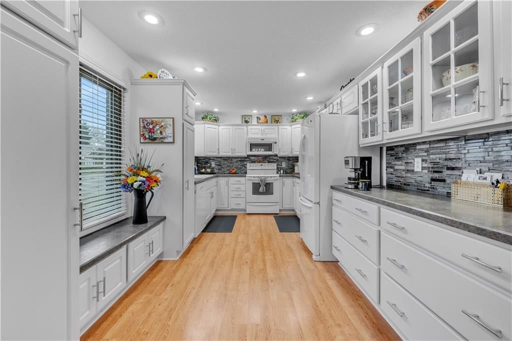 1621 W BROADWAY Boulevard — photo 7