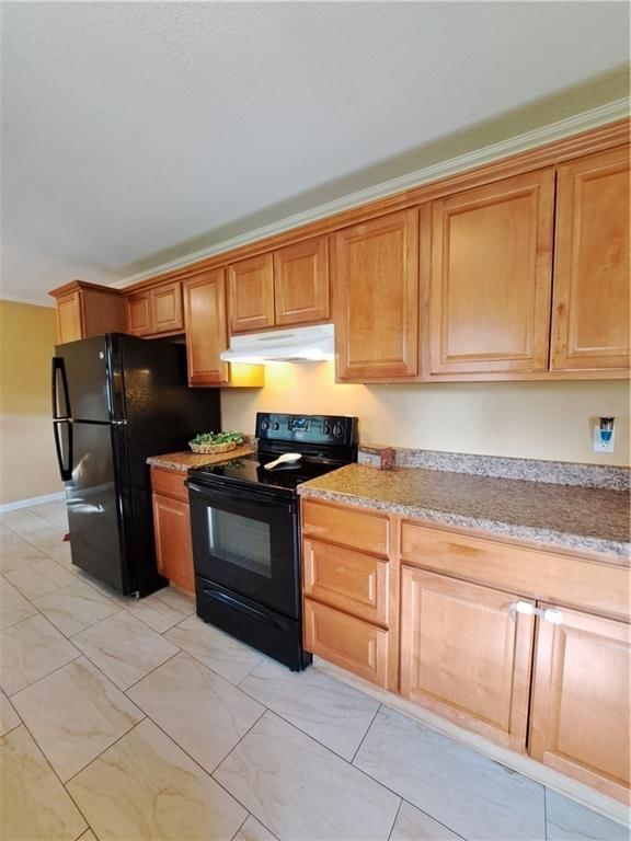533 W Liberty Drive — photo 23