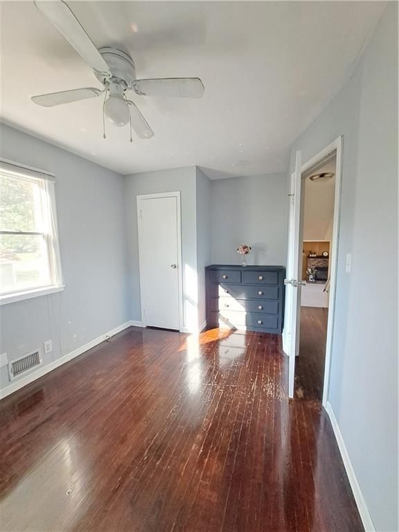 533 W Liberty Drive — photo 34