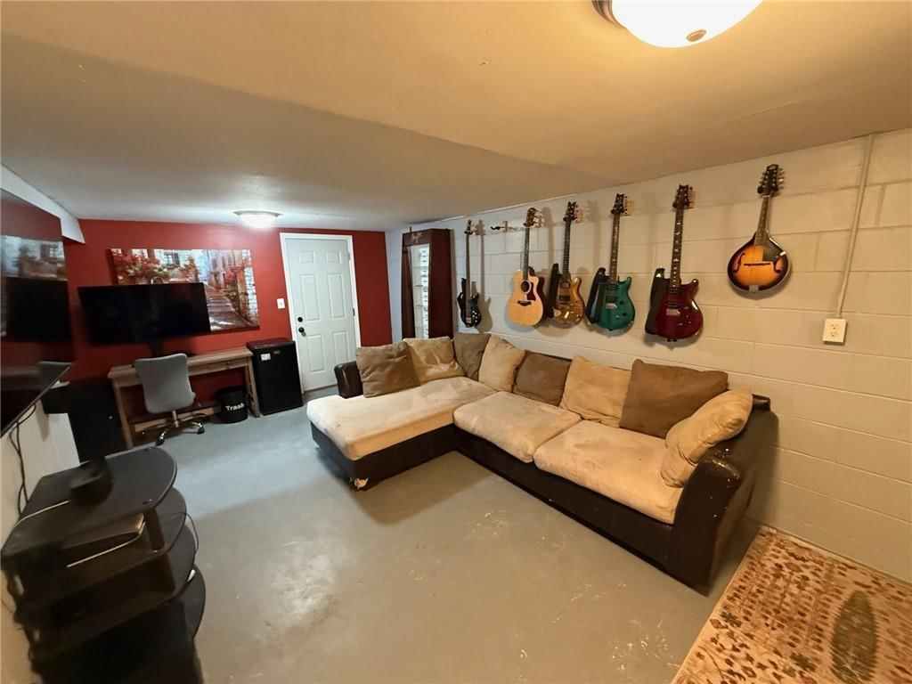 1022 Garden Street — photo 24