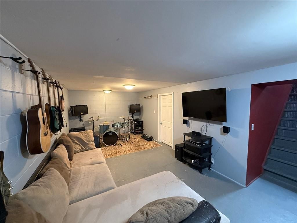 1022 Garden Street — photo 9