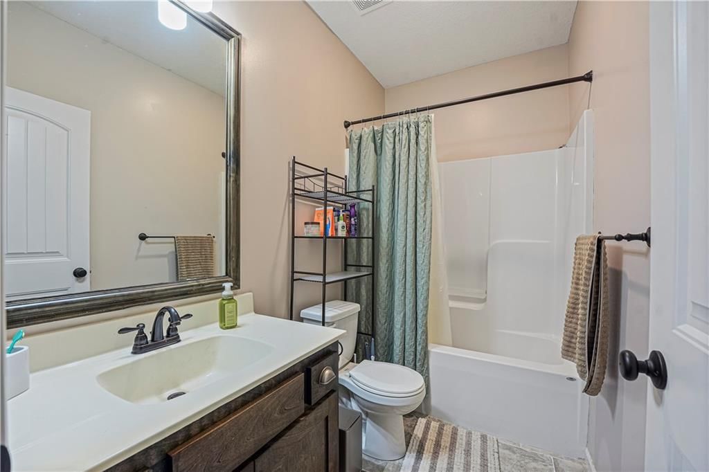 2211 NE 24th Street — photo 20