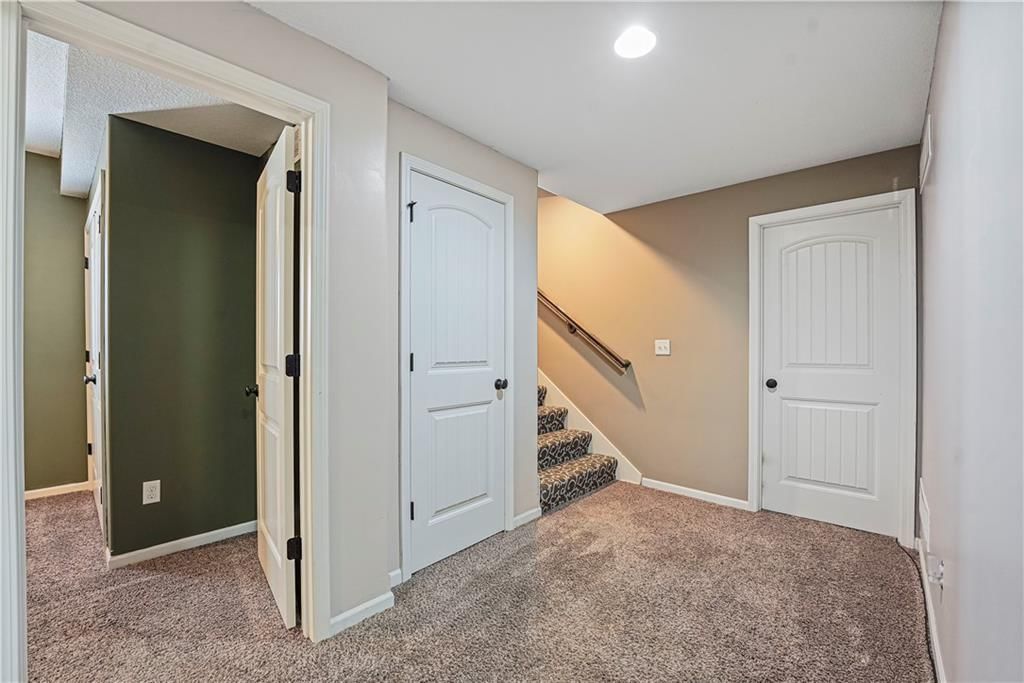 2211 NE 24th Street — photo 23