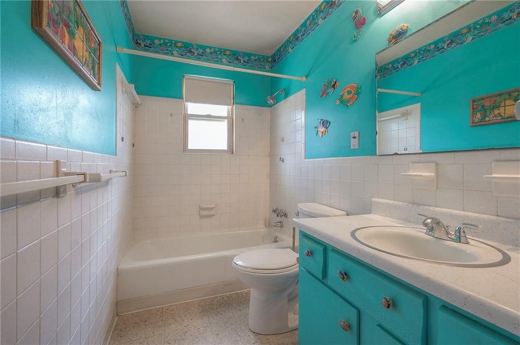 1601 NW 67th Street — photo 8