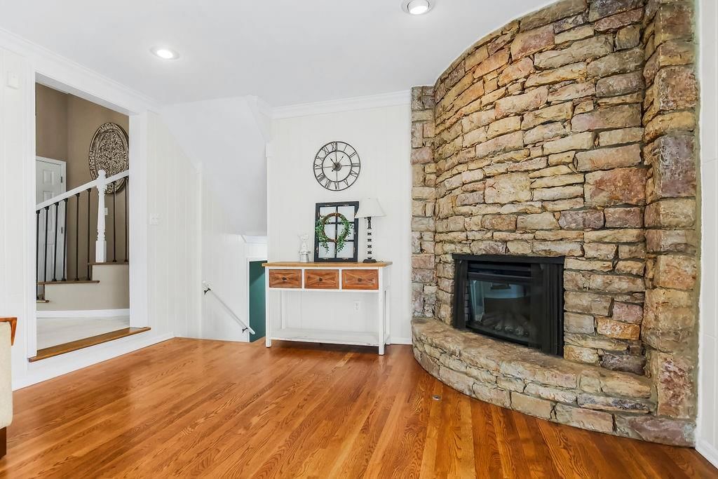 14635 W 90th Street — photo 9