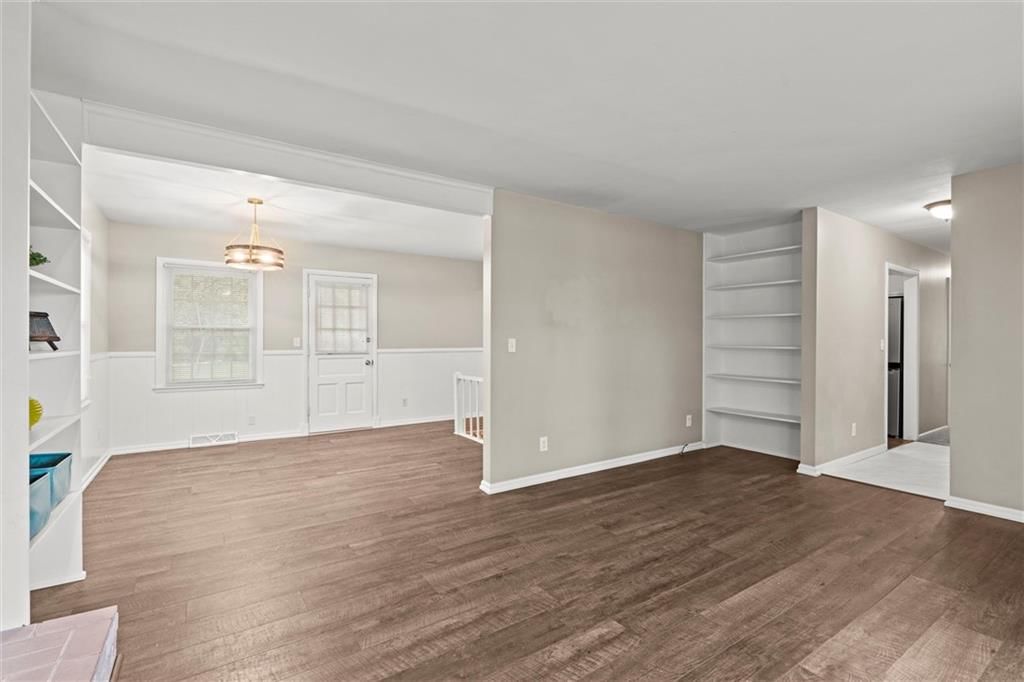2823 Berry Lane — photo 9