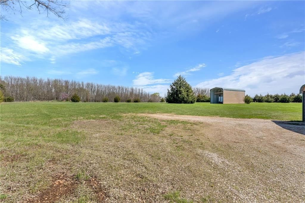 31645 Somerset Road — photo 43
