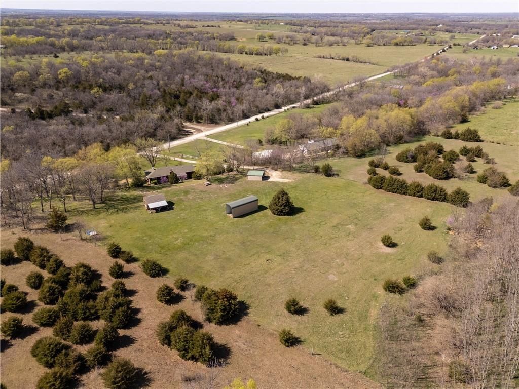 31645 Somerset Road — photo 49