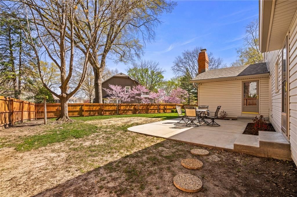 13010 W 77 Terrace — photo 43