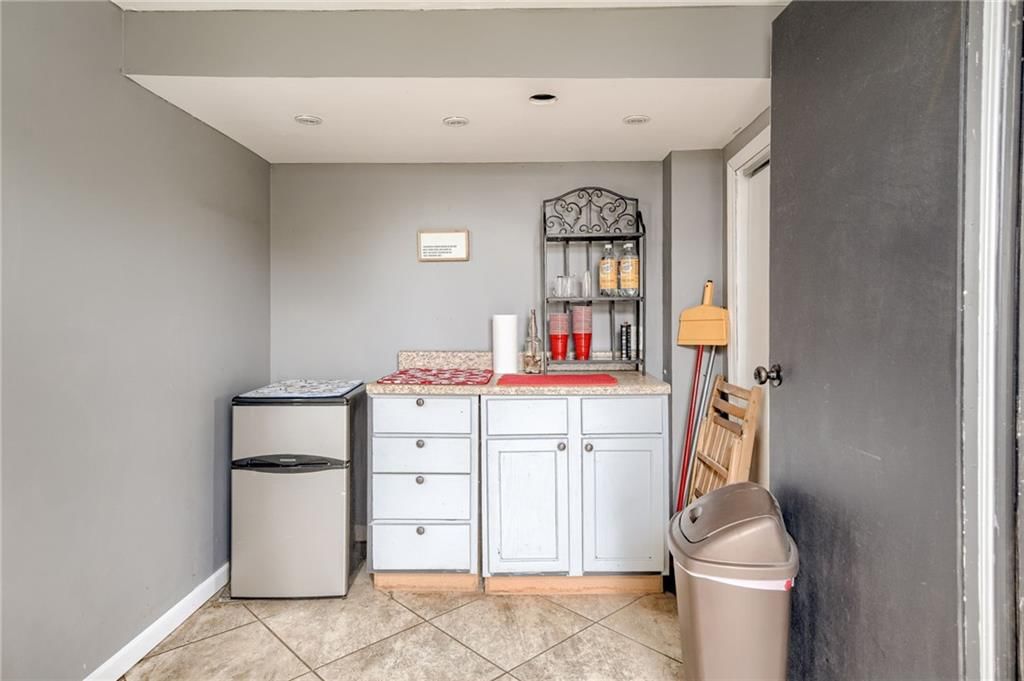 3917 S Main Street — photo 18