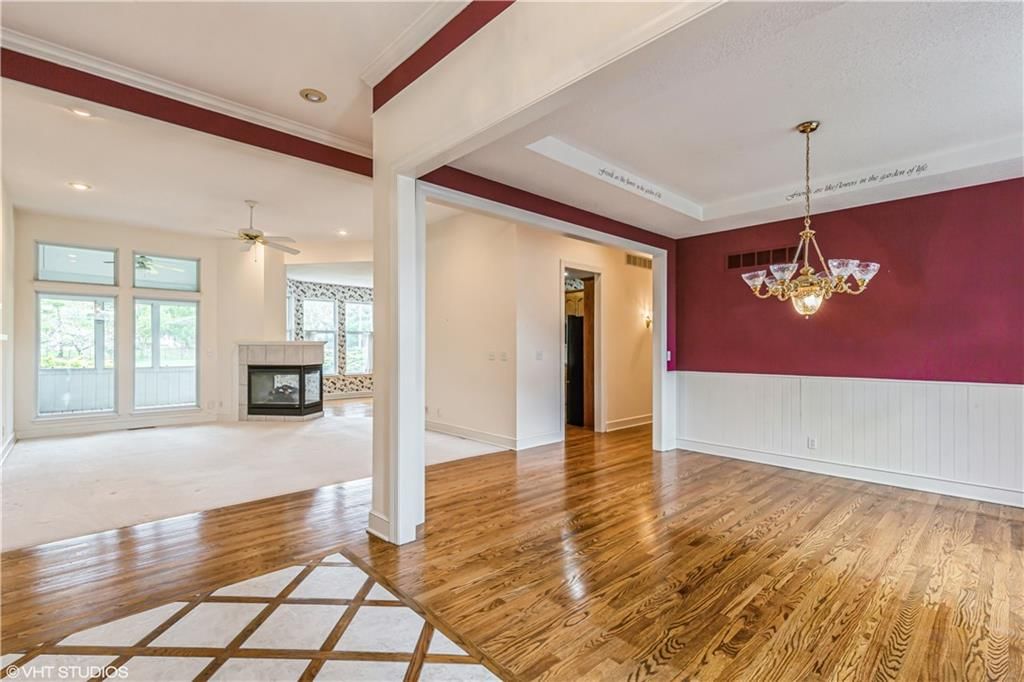 4630 W 151st Terrace — photo 3