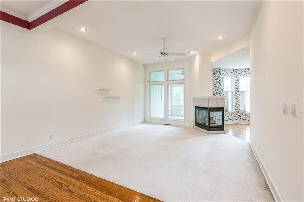 4630 W 151st Terrace — photo 5