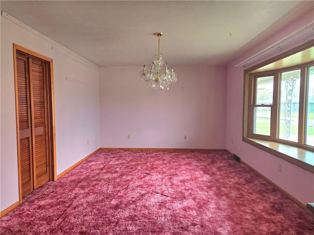 302 N Linn Street — photo 4