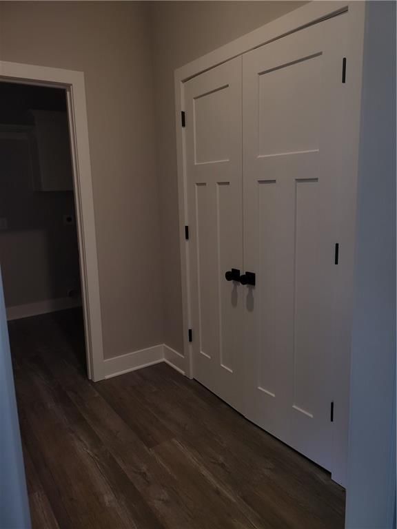 910 S Pope Avenue — photo 5