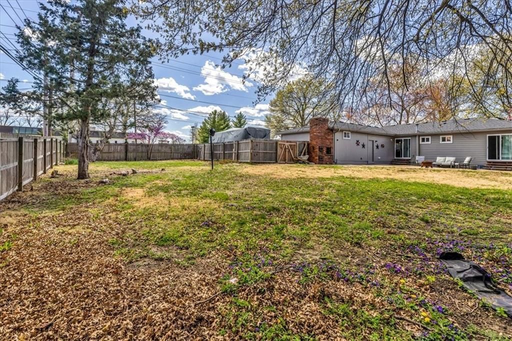 7423 Maywood Avenue — photo 24