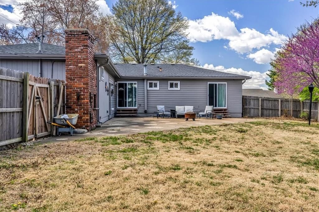 7423 Maywood Avenue — photo 26