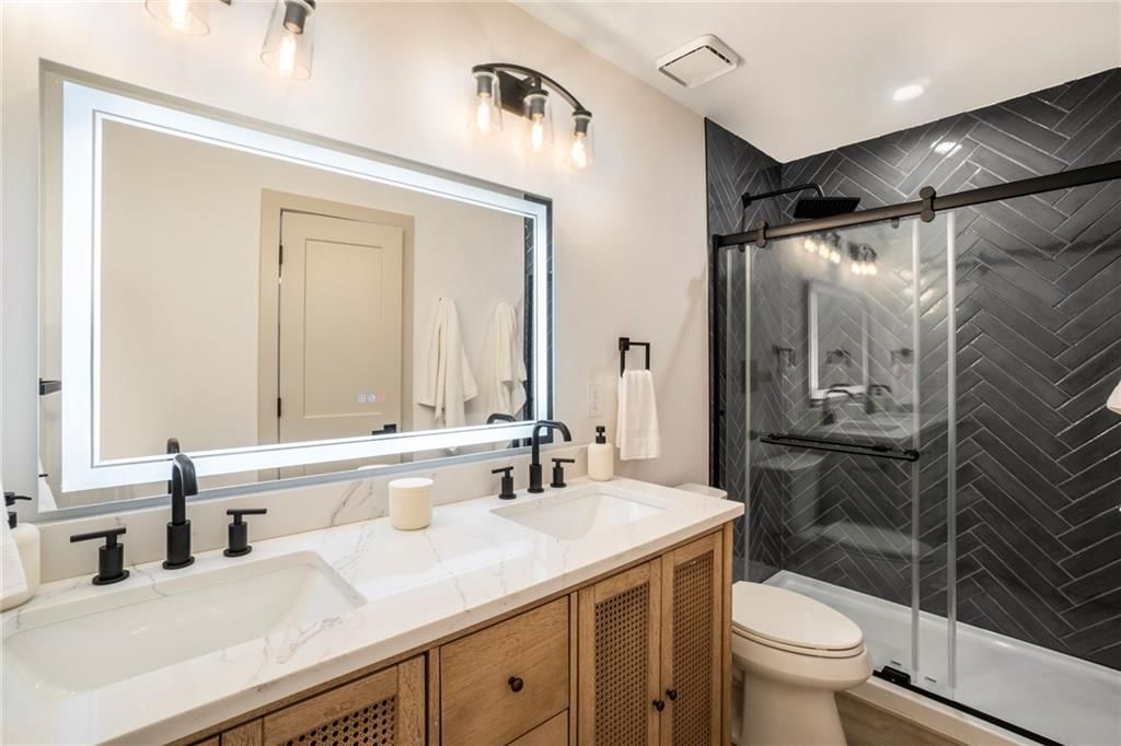 1115 W Pleasant Drive — photo 21