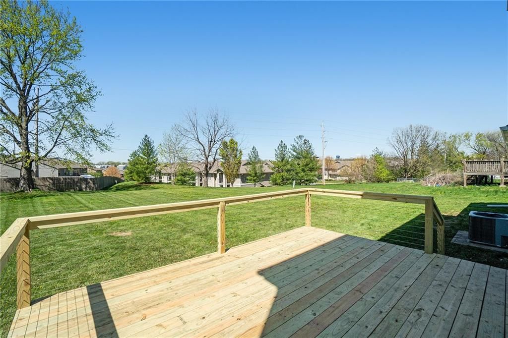 1115 W Pleasant Drive — photo 27