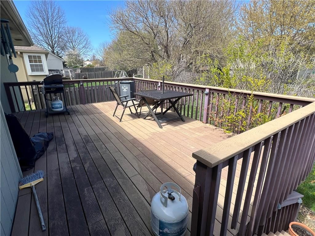 228 NE Dreamweaver Avenue — photo 17