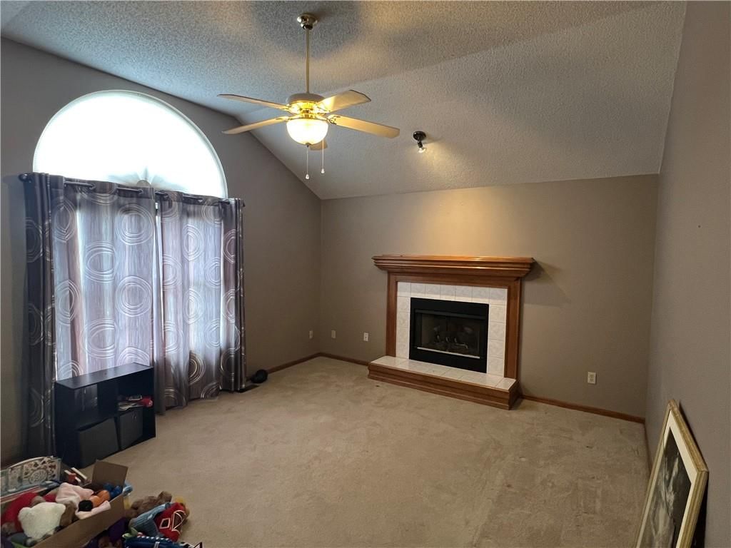 228 NE Dreamweaver Avenue — photo 7