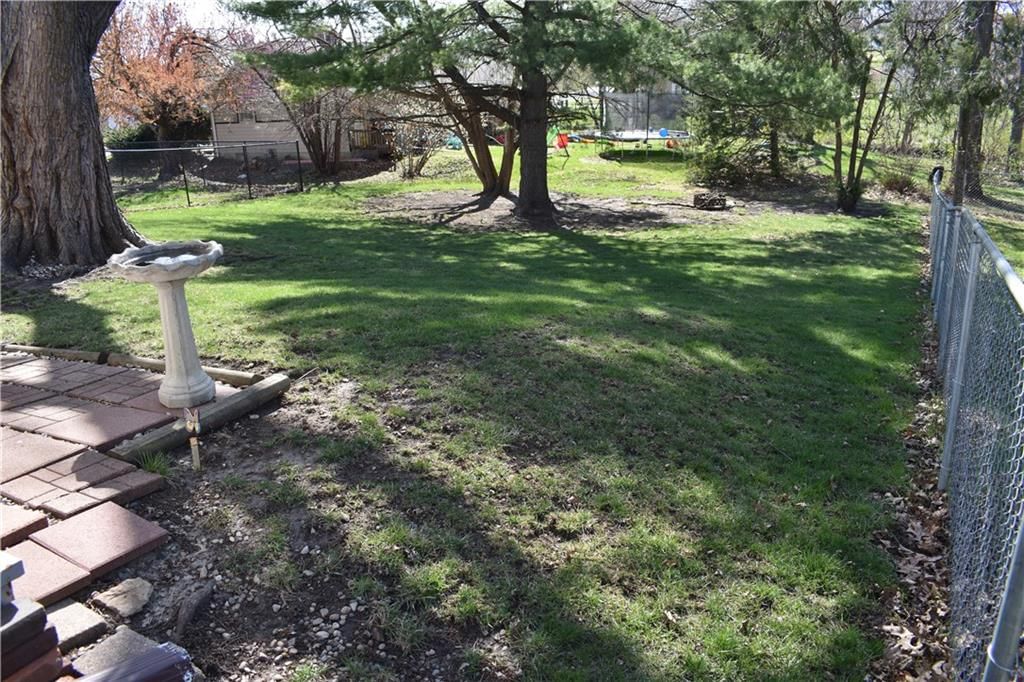 416 S Dunn Street — photo 7