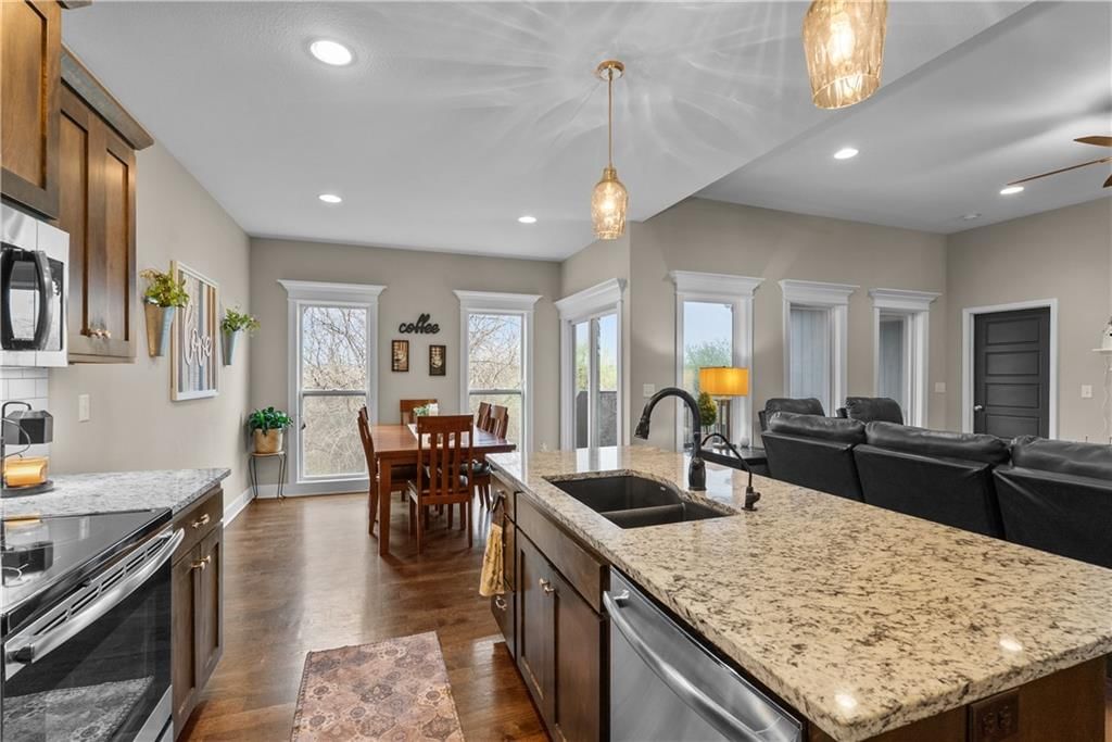1502 Cross Creek Drive — photo 11