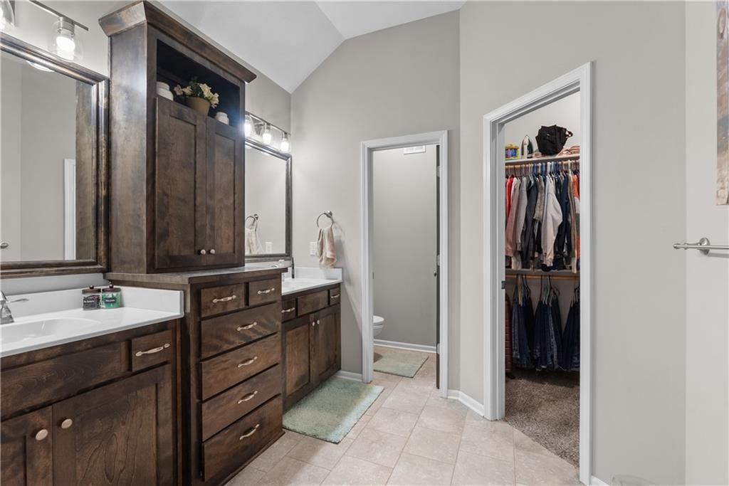1502 Cross Creek Drive — photo 16