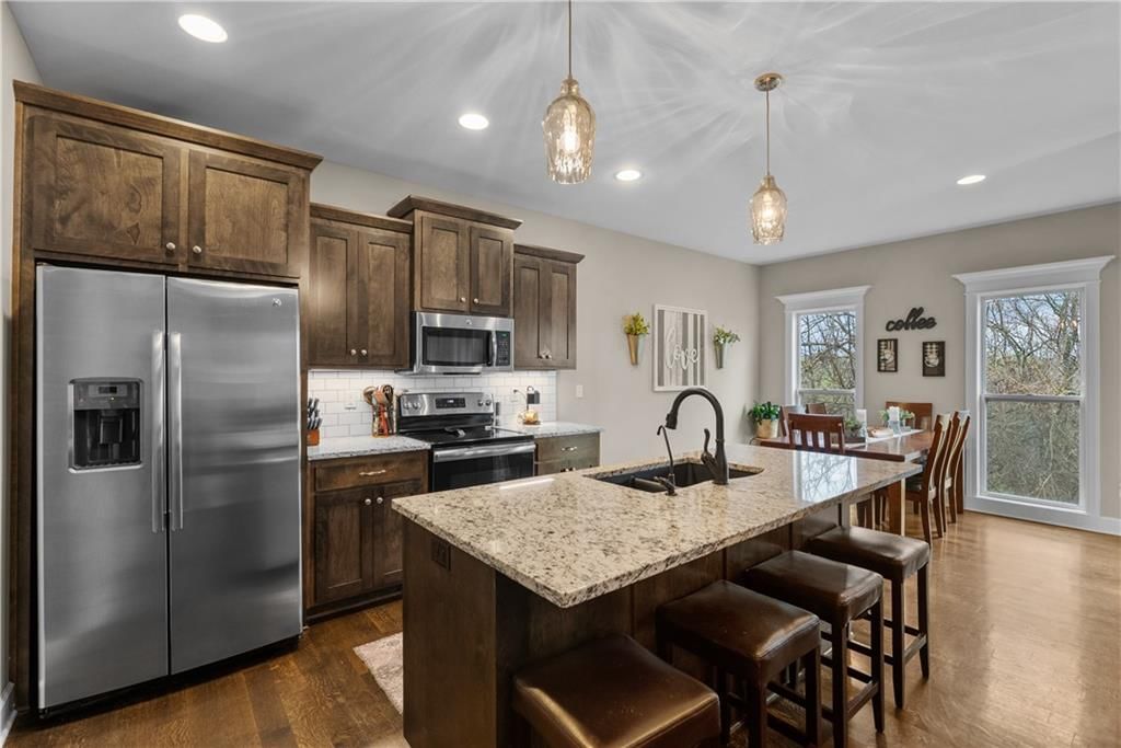 1502 Cross Creek Drive — photo 9