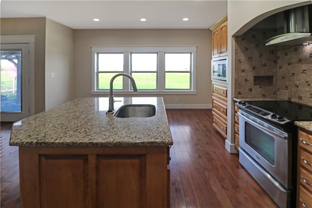 611 NW 1421st Road — photo 46