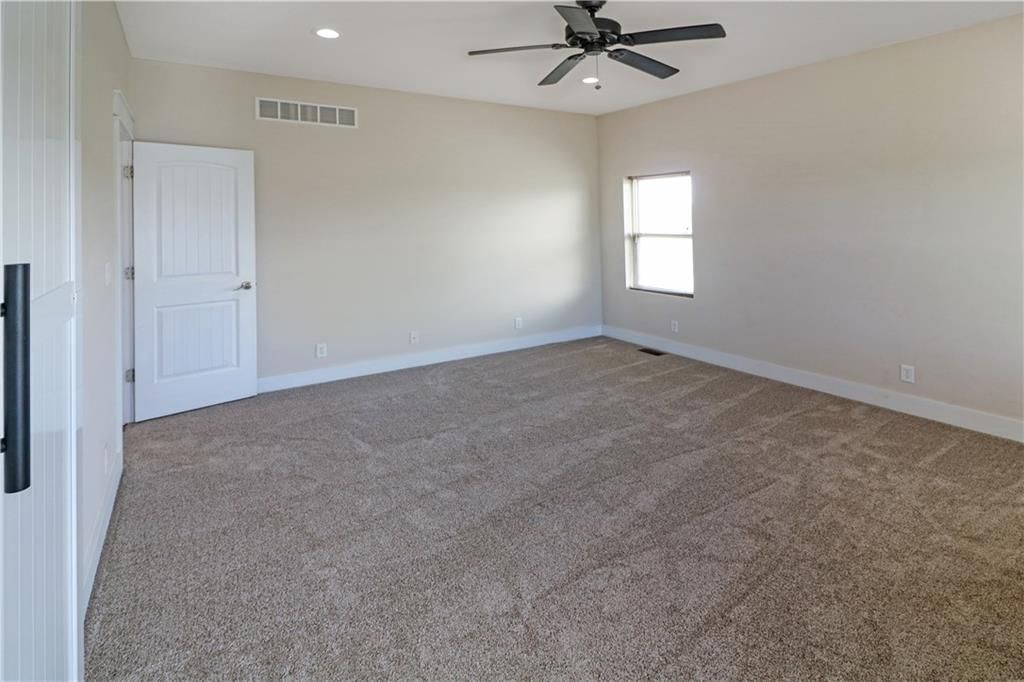 611 NW 1421st Road — photo 54