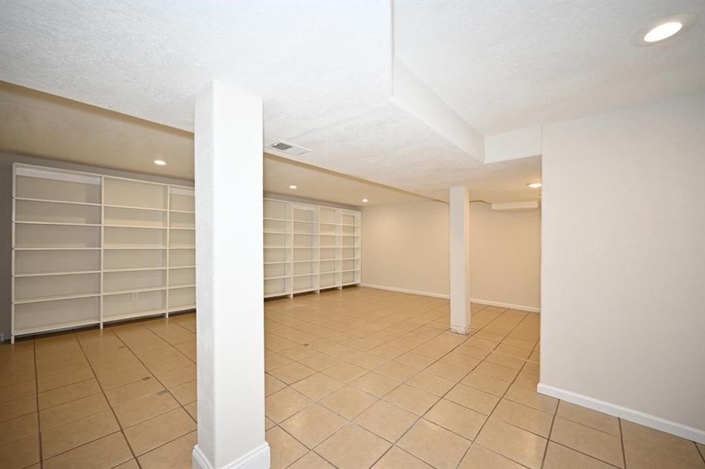 122 ALMOND Street — photo 26