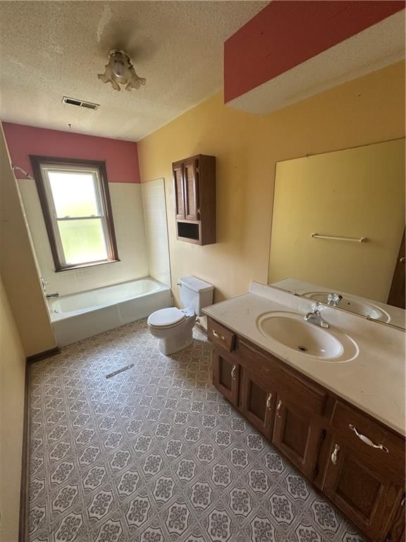 1623 NE Debonair Court — photo 13
