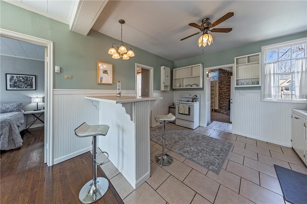 2833 Angelique Street — photo 9