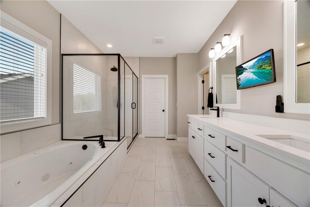2103 NW Killarney Lane — photo 36