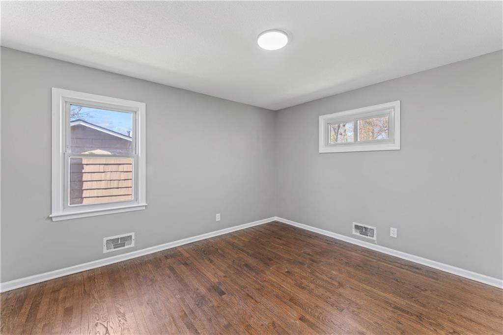 5234 Delaware Street — photo 17