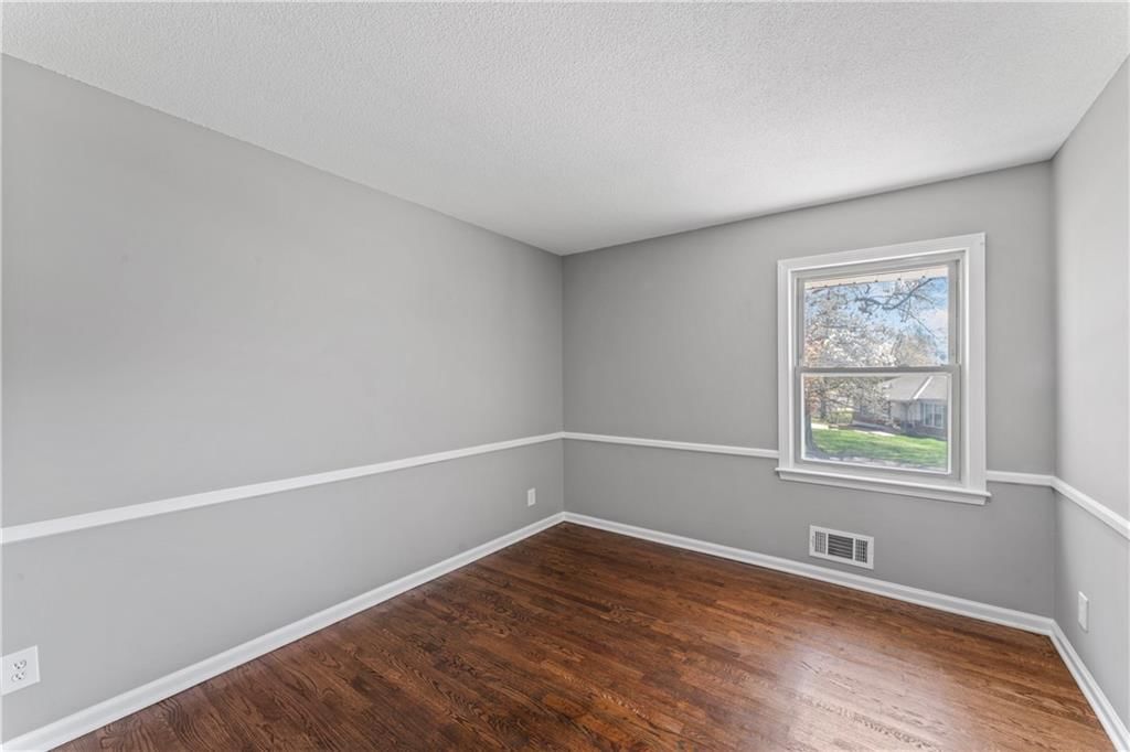 5234 Delaware Street — photo 27