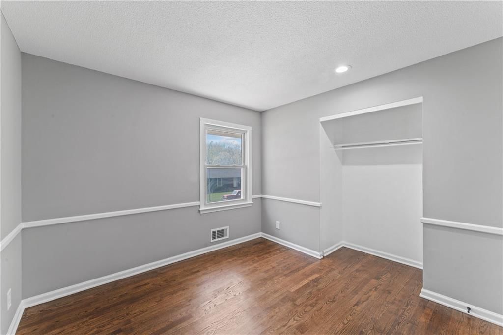 5234 Delaware Street — photo 28