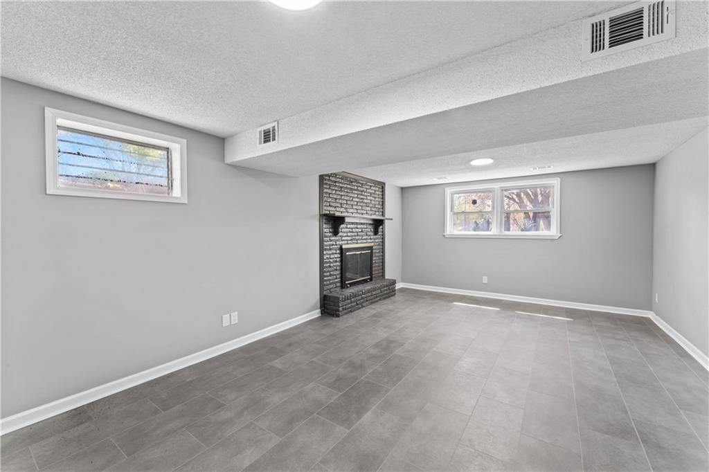 5234 Delaware Street — photo 30
