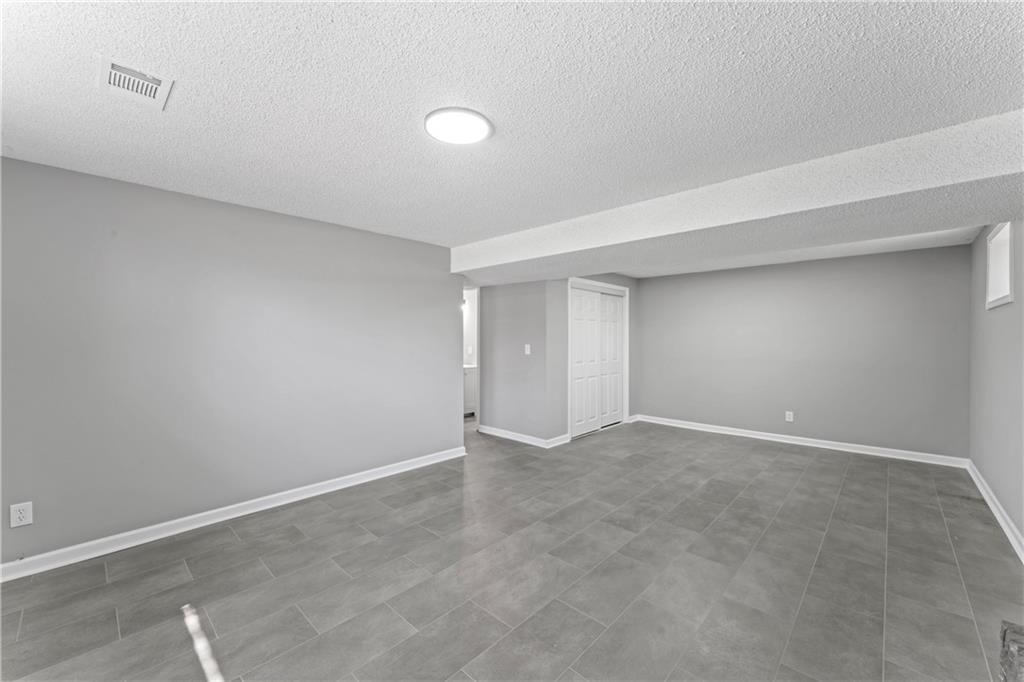 5234 Delaware Street — photo 32