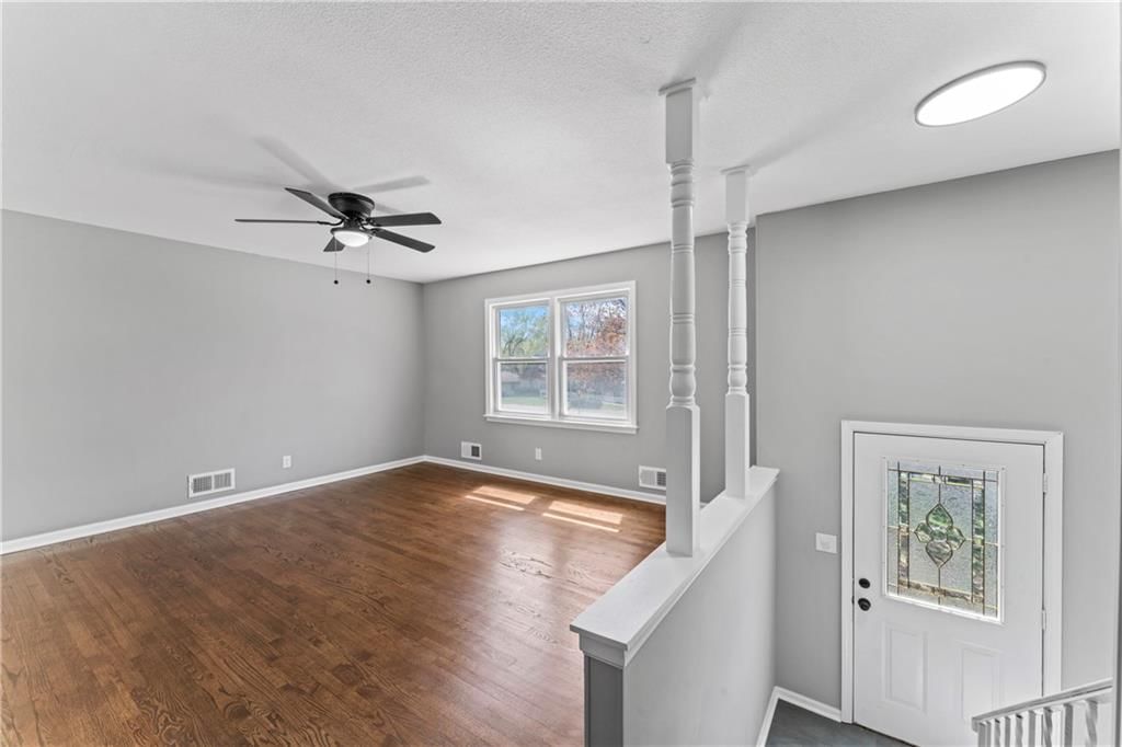 5234 Delaware Street — photo 5