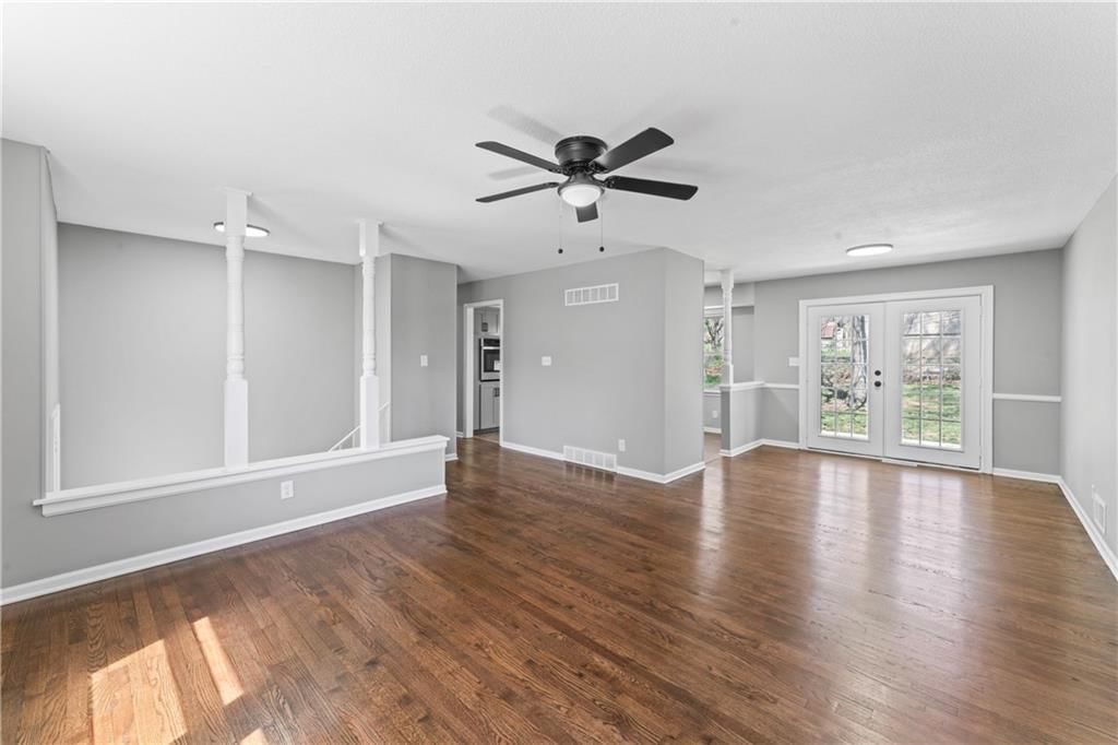 5234 Delaware Street — photo 7