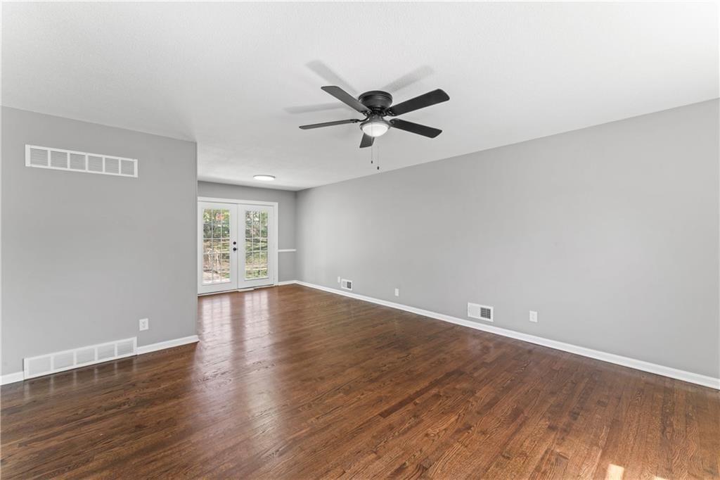 5234 Delaware Street — photo 8