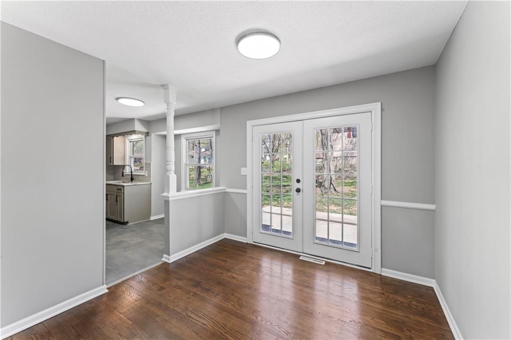 5234 Delaware Street — photo 10