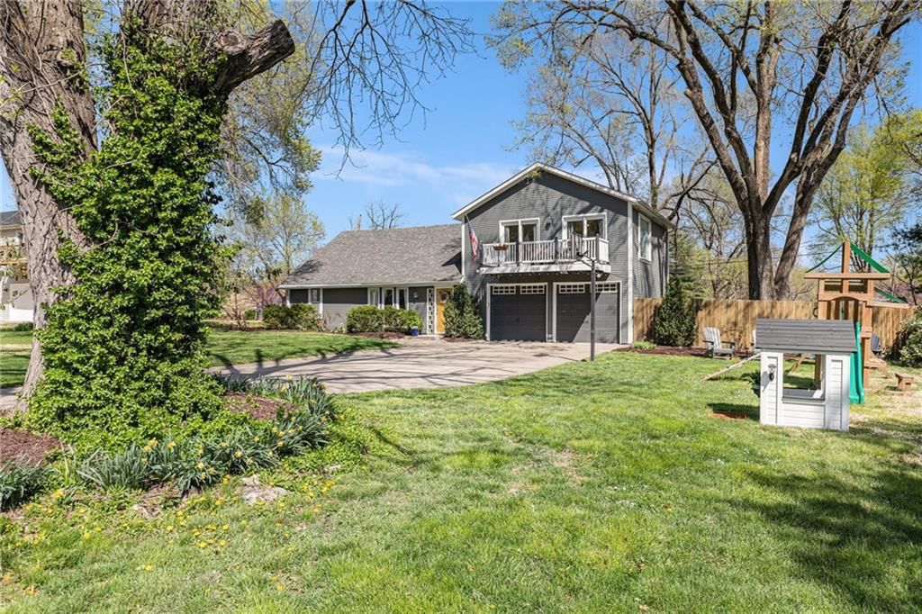 5251 Catalina Street — photo 2